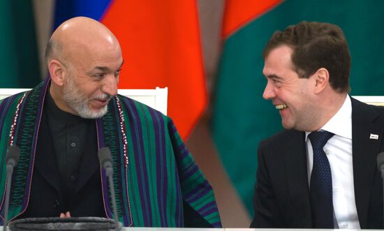 Dmitry Medvedev, Hamid Karzai hold talks