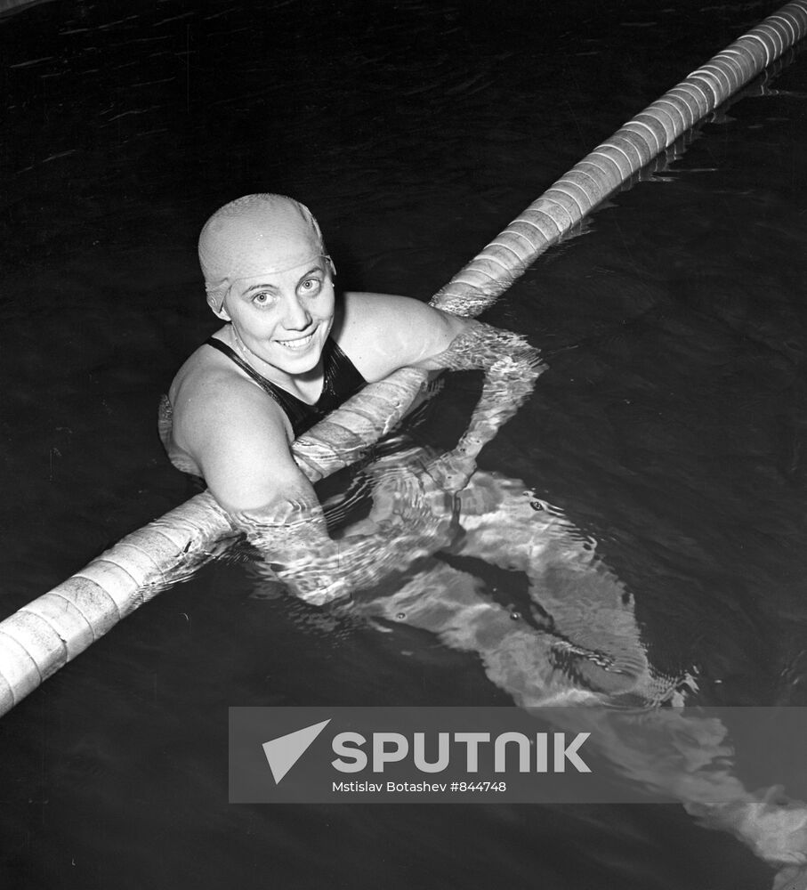 Swimmer Lyudmila Klimova