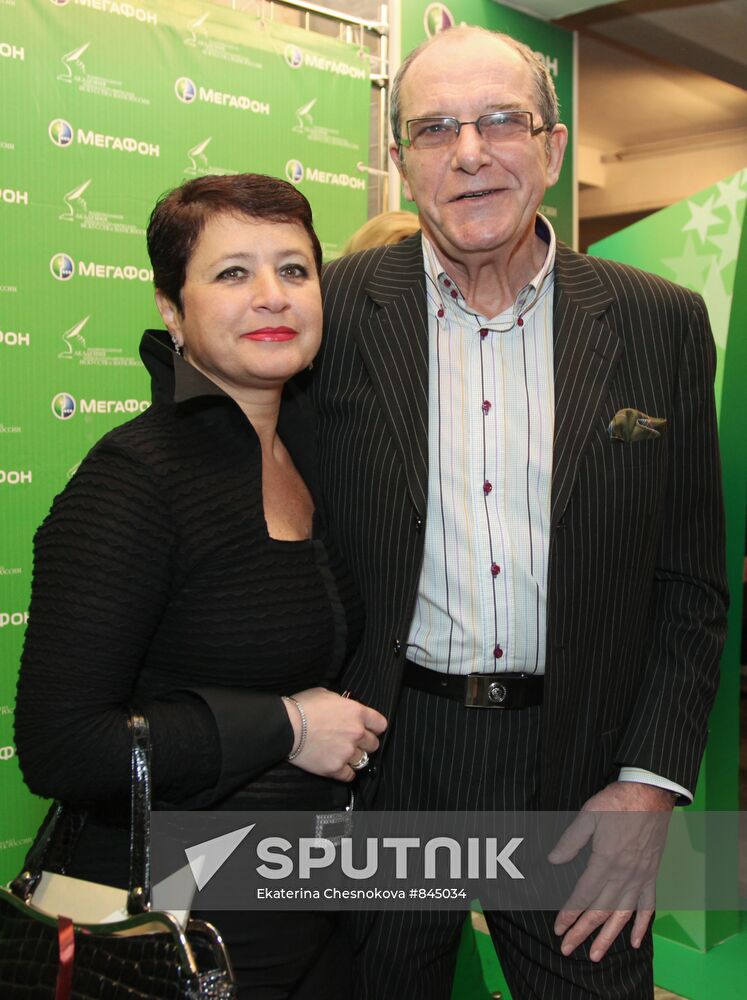 Emmanuil Vitorgan with spouse Irina