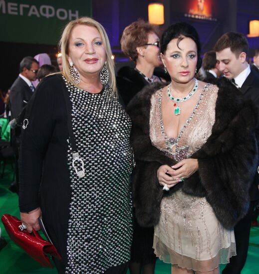 Yelena Yermak, Irina Viner