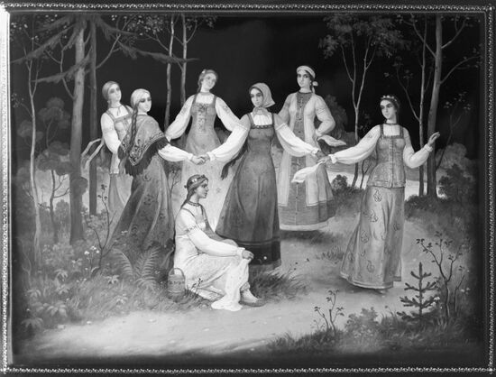 Miniature "Snow Maiden"