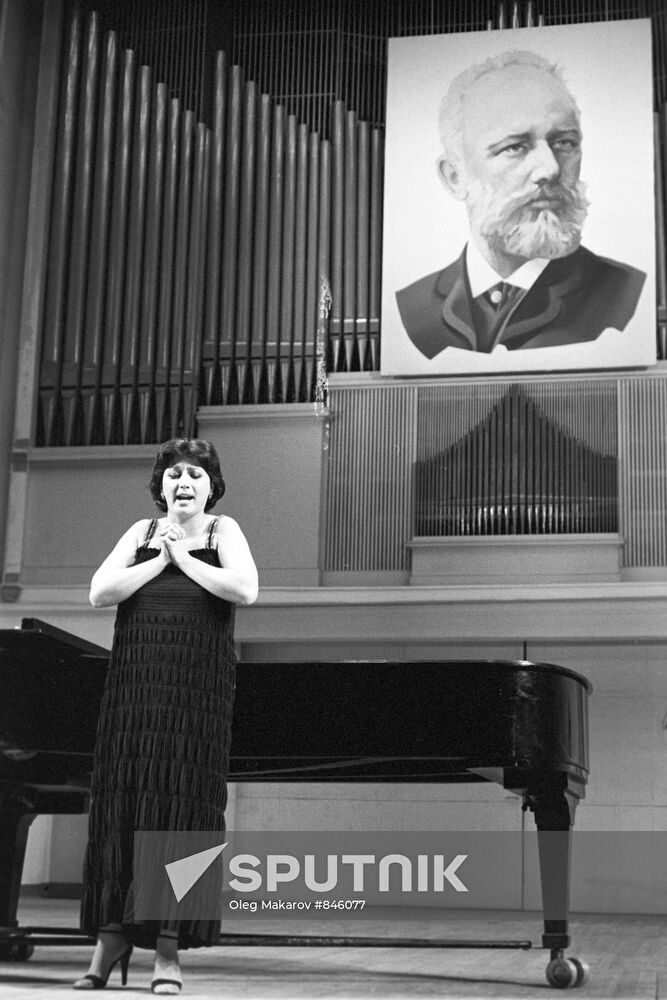 Singer Khuraman Kasimova