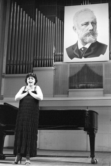 Singer Khuraman Kasimova