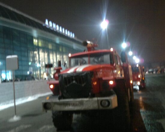 Blast hits Domodedovo airport