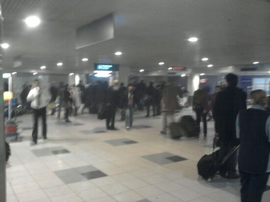 Blast hits Domodedovo airport