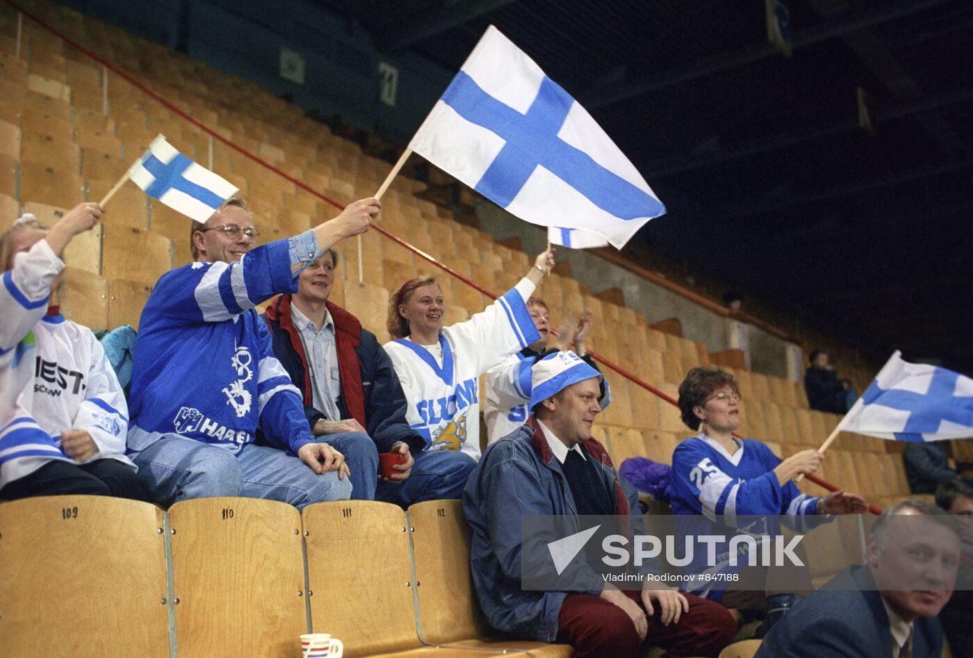 Finnish hockey fans
