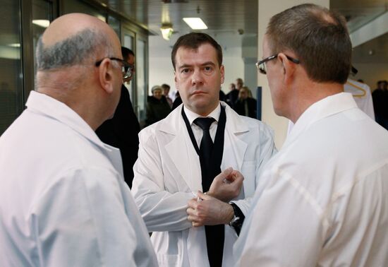 Dmitry Medvedev visits victims of the blast at Domodedovo