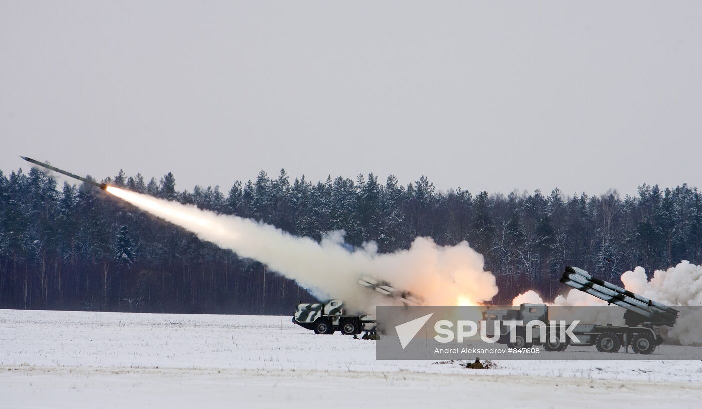 Combat exercises involving live firing of Smerch MLRSs