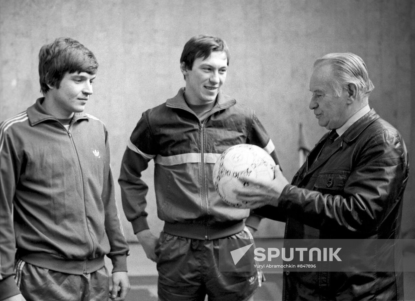 Senior coach of "Spartak" team K. Beskov with players