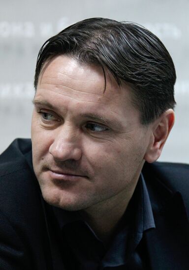 Dmitry Alenichev