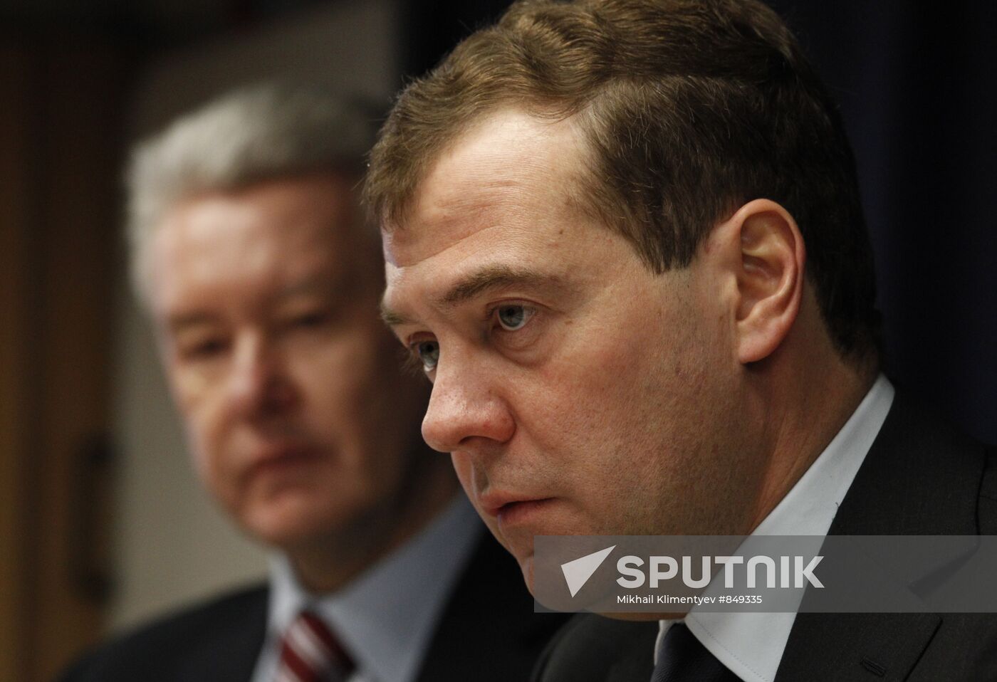 Dmitry Medvedev visits Moscow underground