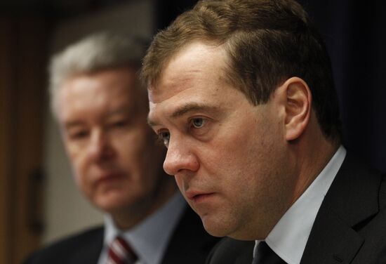 Dmitry Medvedev visits Moscow underground