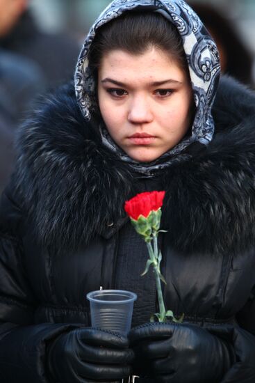 Action to commemorate Domodedovo blast victims