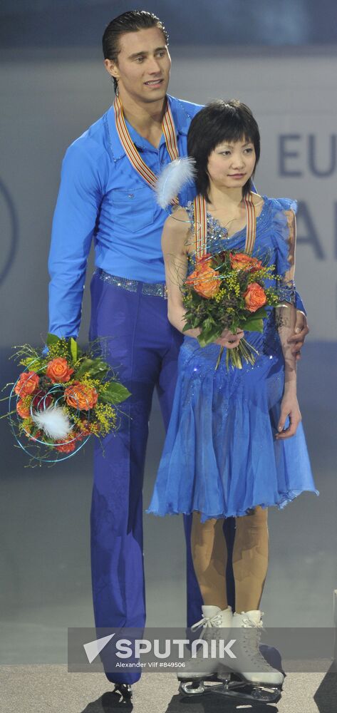 Yuko Kawaguchi and Alexander Smirnov