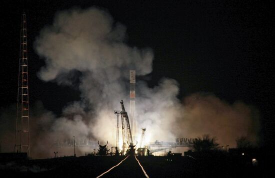 Soyuz-U carrier rocket with Progress M-09M launched