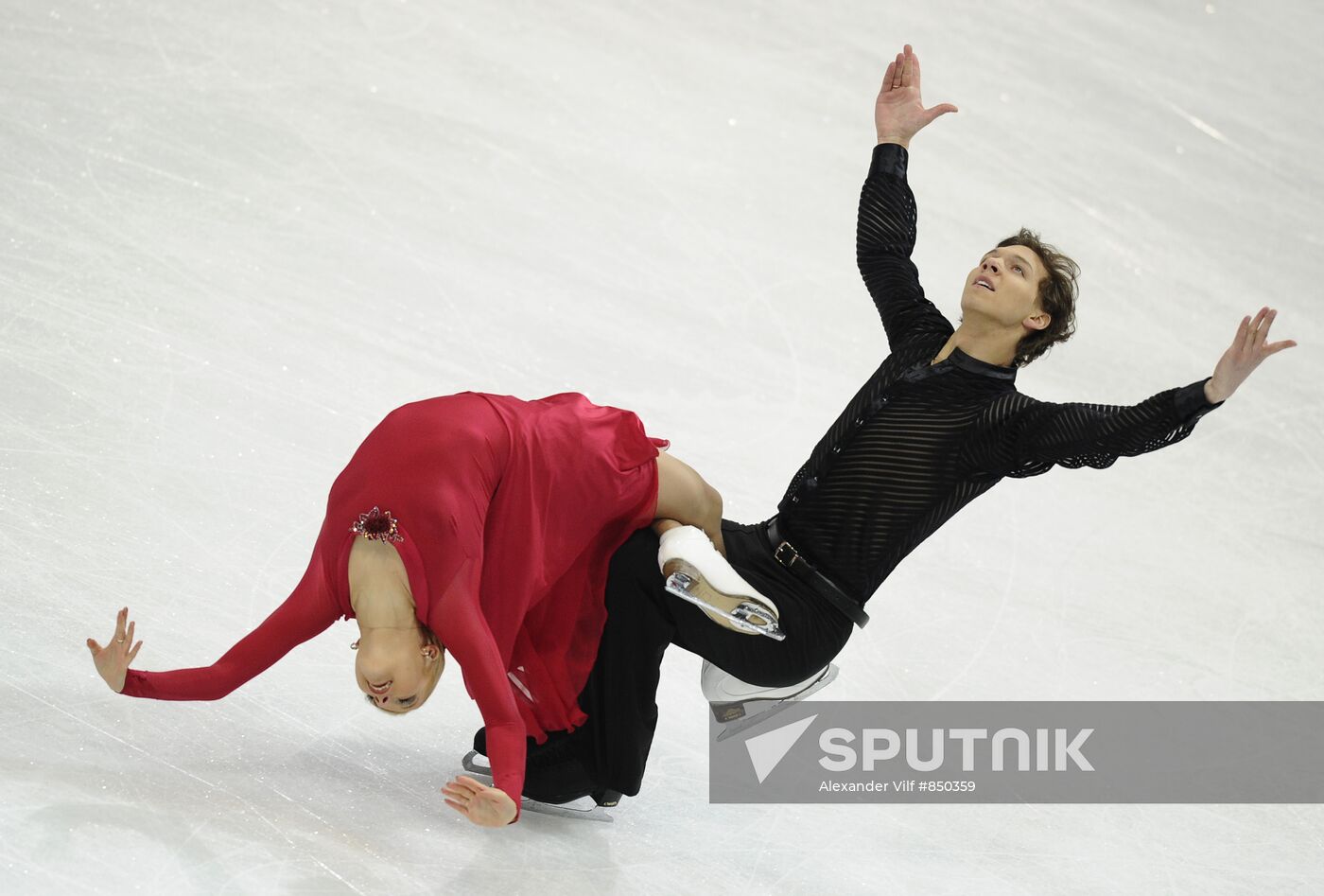 Yekaterina Bobrova, Dmitry Solovyov
