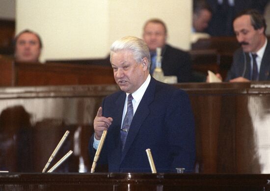 Boris Yeltsin delivering speech