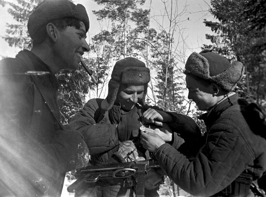 Decoration for a guerrilla fighter
