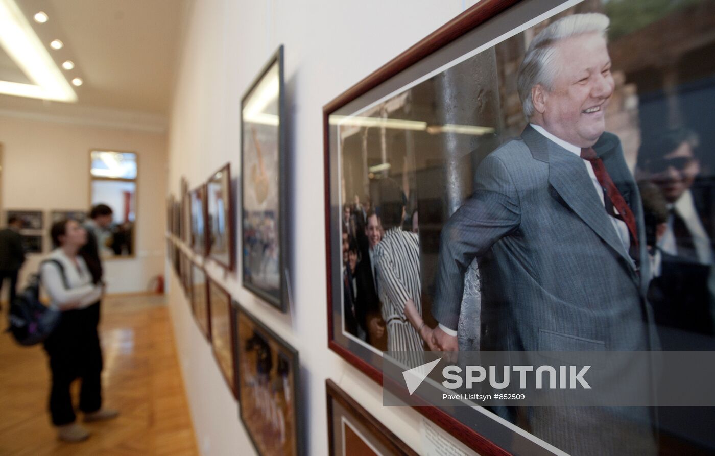 Photo exhibition "Yeltsin -- Man, Epoch and We" in Yekaterinburg