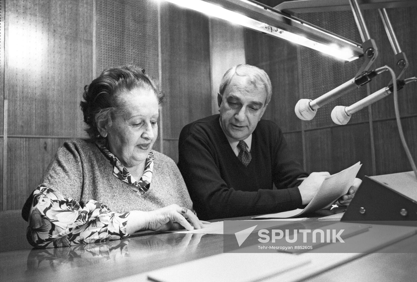 Radio announcers Zina Levashova and Karl Yegorov