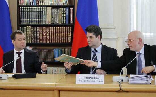Dmitry Medvedev visits victims of the blast at Domodedovo