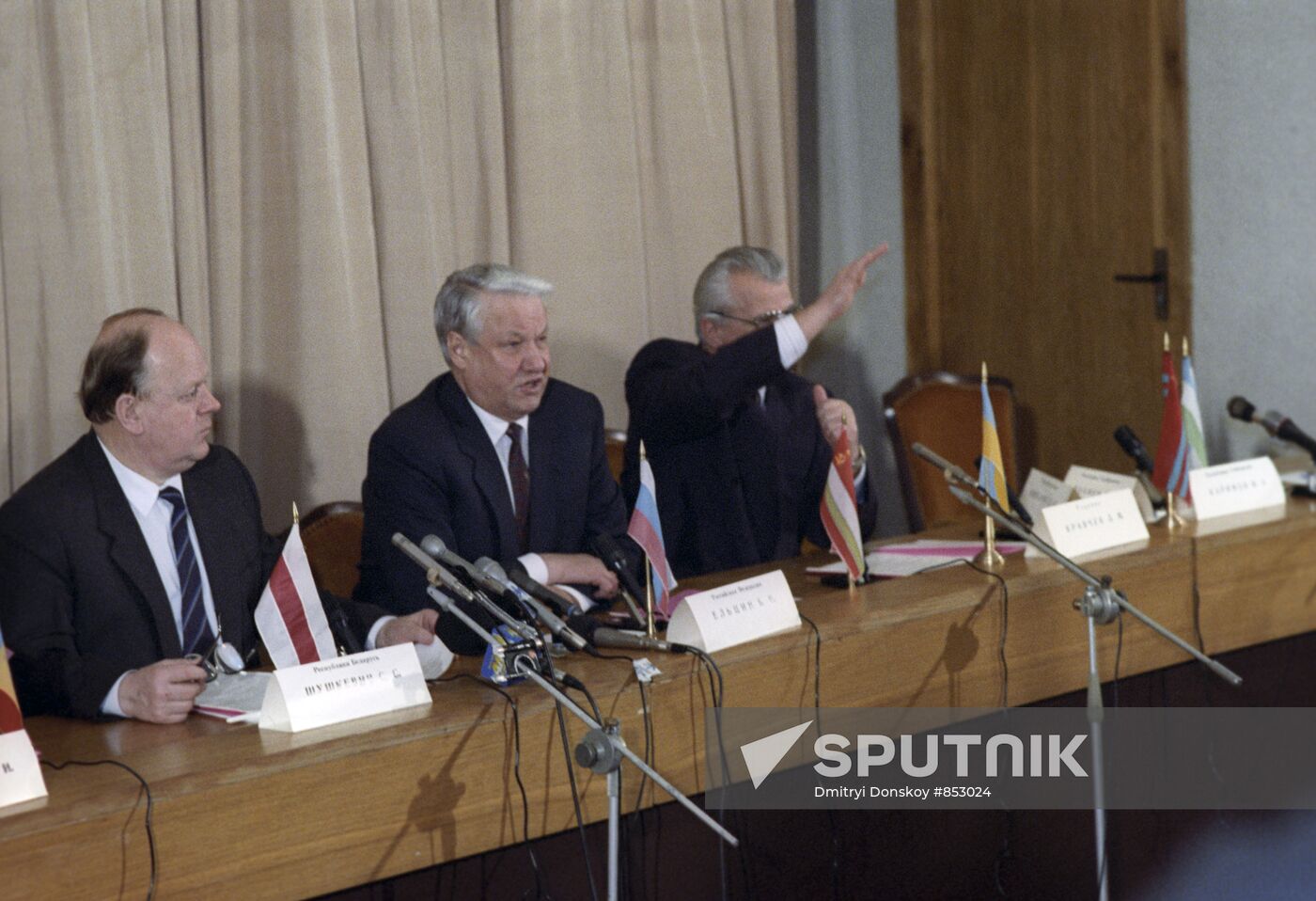 Boris Yeltsin at CIS summit