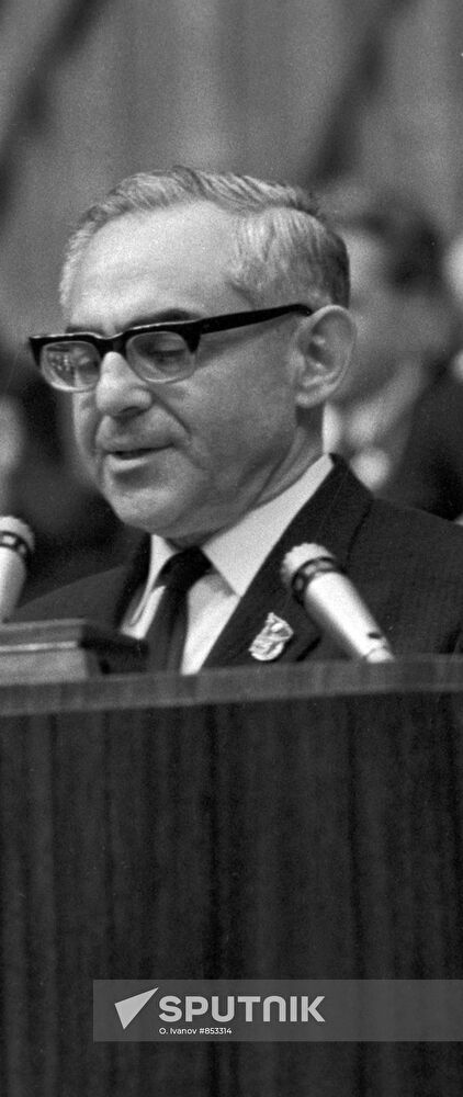 Meir Vilner