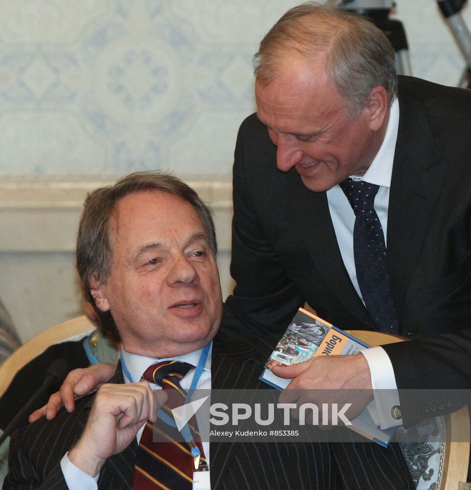 Oleg Poptsov, Gennady Burbulis