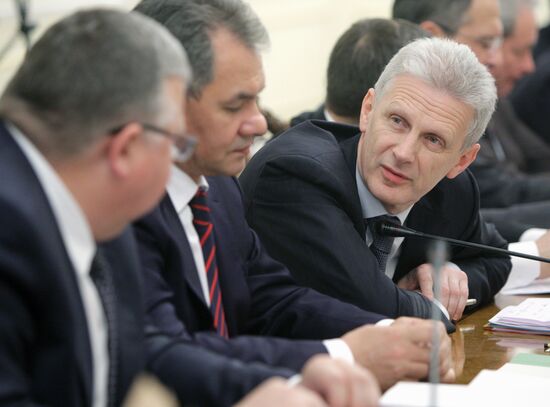 Andrei Belyaninov, Sergei Shoigu and Andrei Fursenko