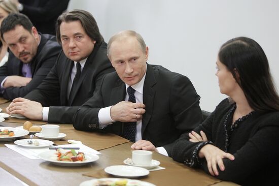 Vladimir Putin meets with Channel One staff