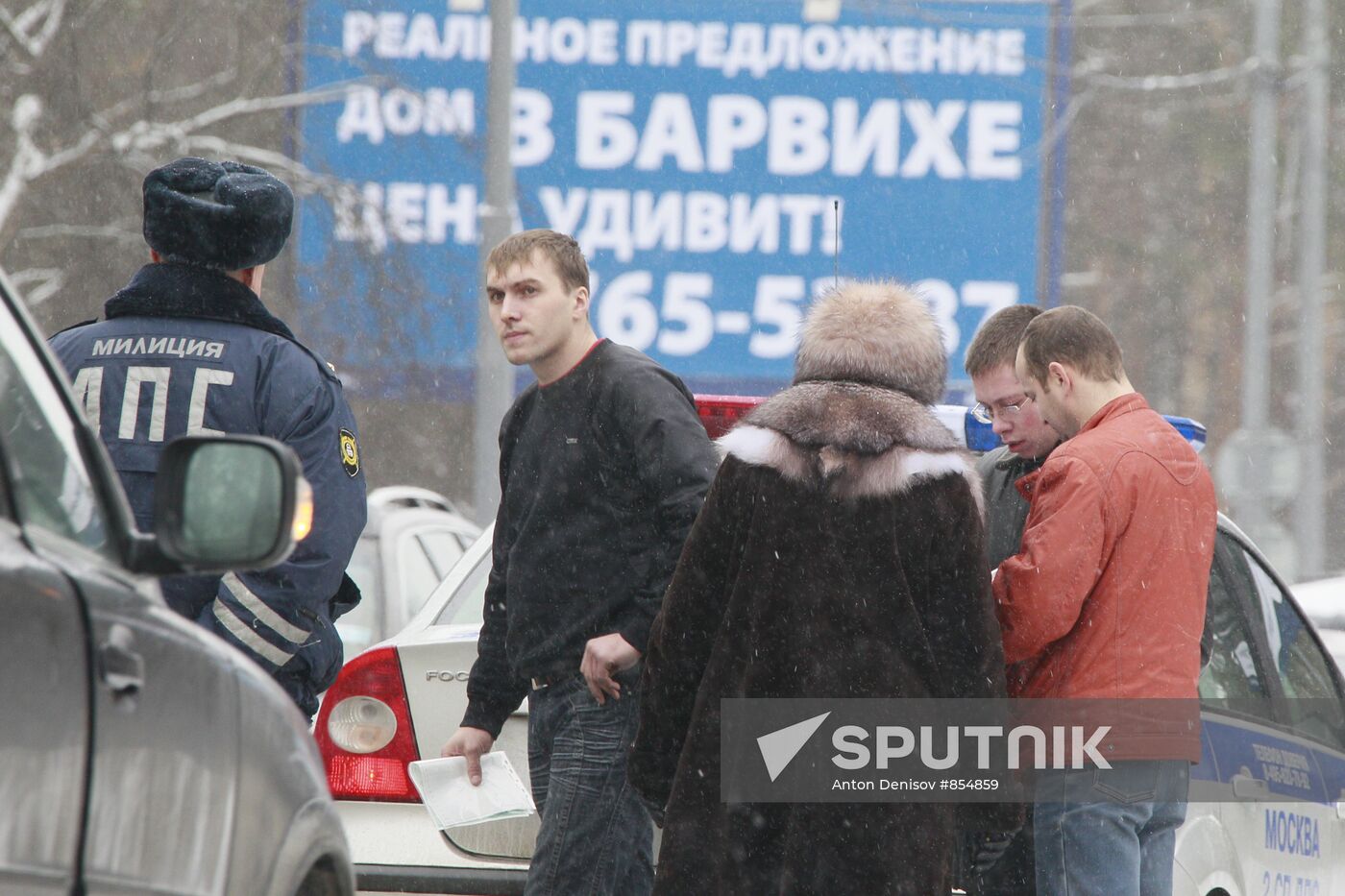 Reenactment of car crash on Rublyovo-Uspenskoye Highway
