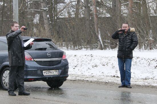 Reenactment of car crash on Rublyovo-Uspenskoye Highway