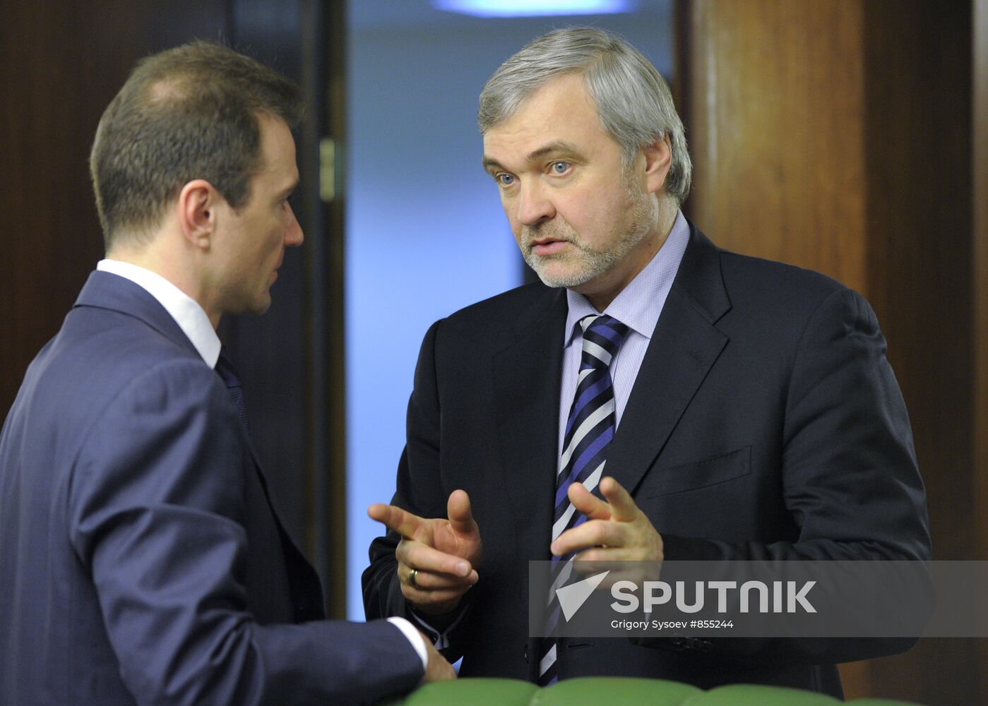 Anton Sikharulidze and Valentin Uiba