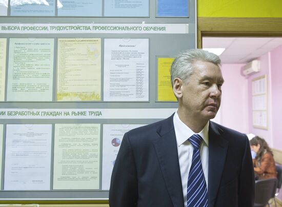 Sergei Sobyanin visits Moscow's Strogino employment office