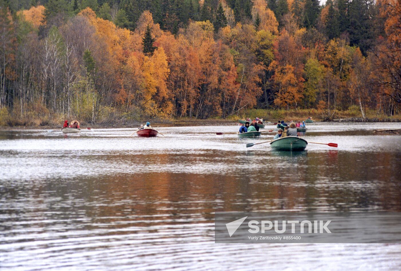 Lake Sredny Pert