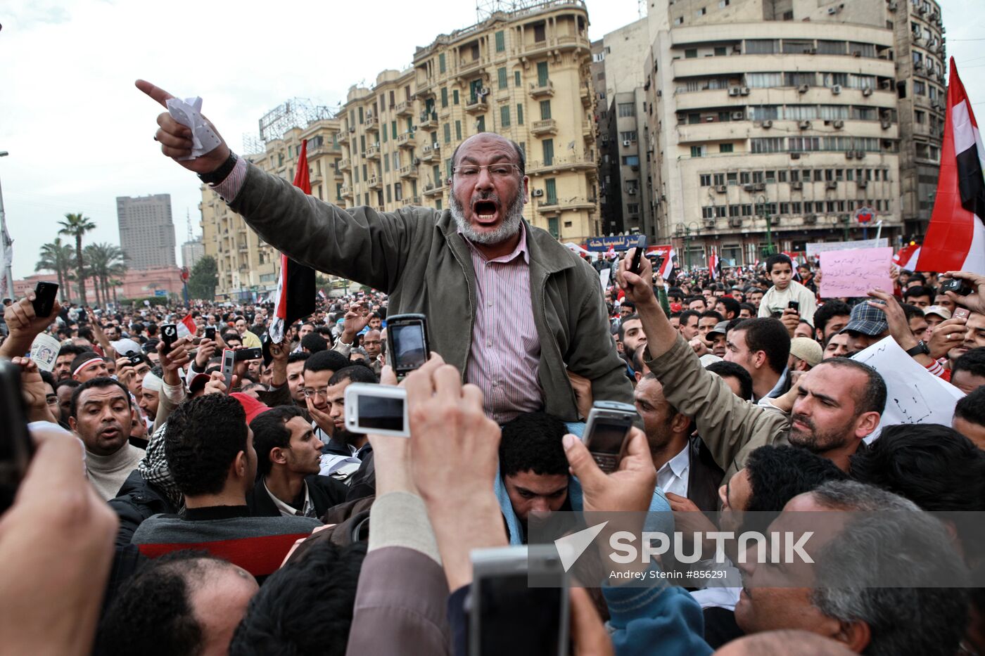 Protests continue in Cairo, Egypt