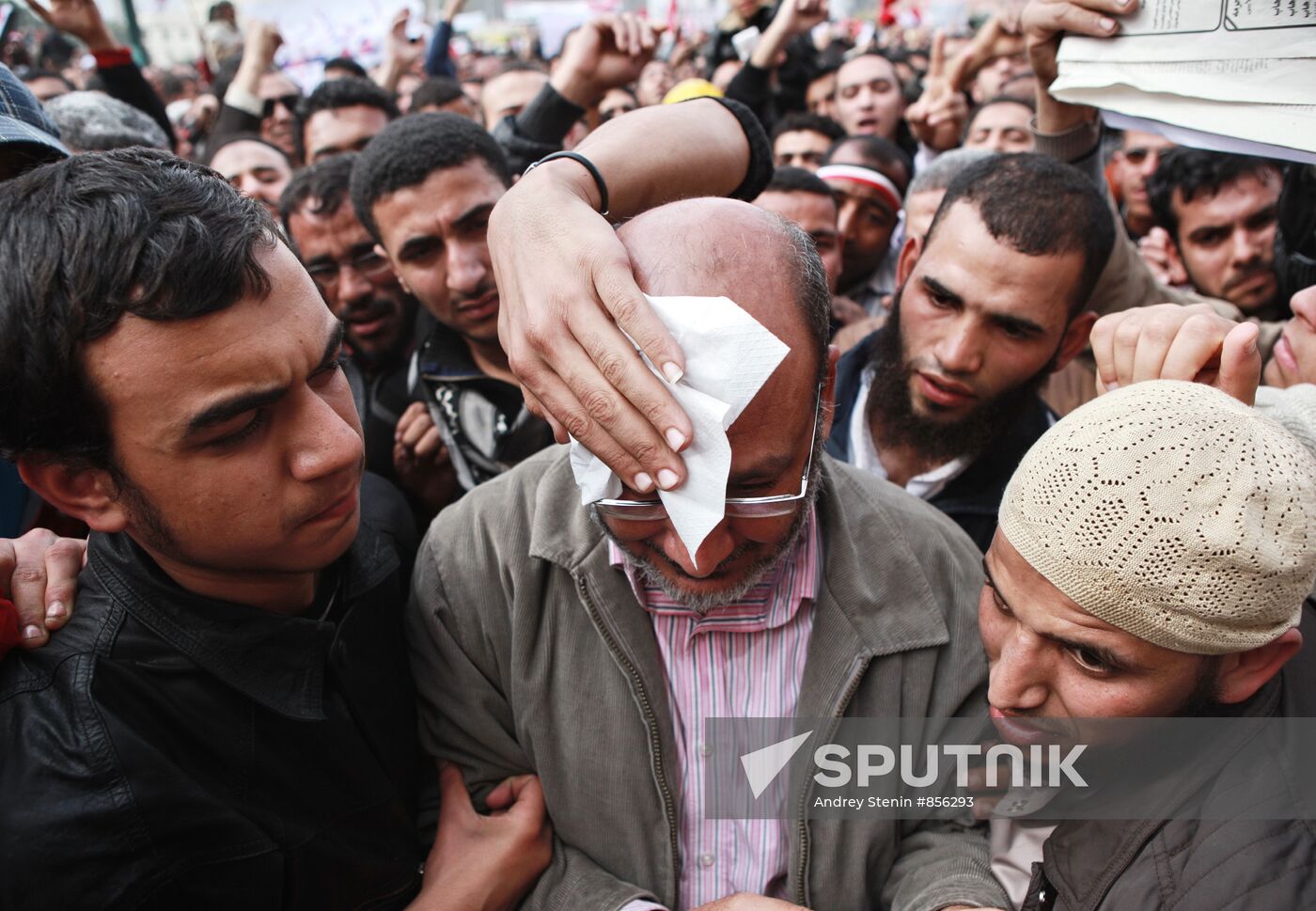 Protests continue in Cairo, Egypt