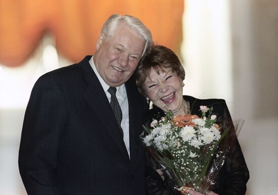 Boris Yeltsin presented an award to Nina Urgant