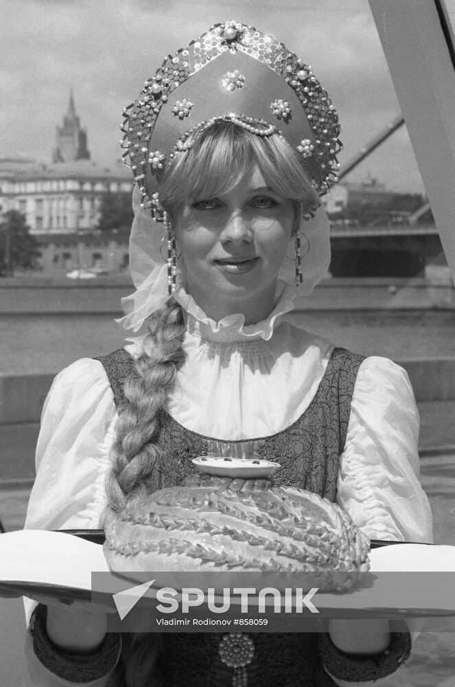 Hospitable welcome of the guests of the festival