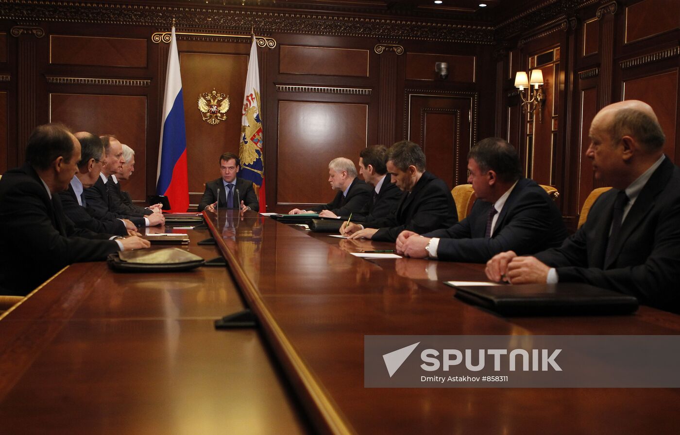 Dmitry Medvedev chairs Security Council meeting
