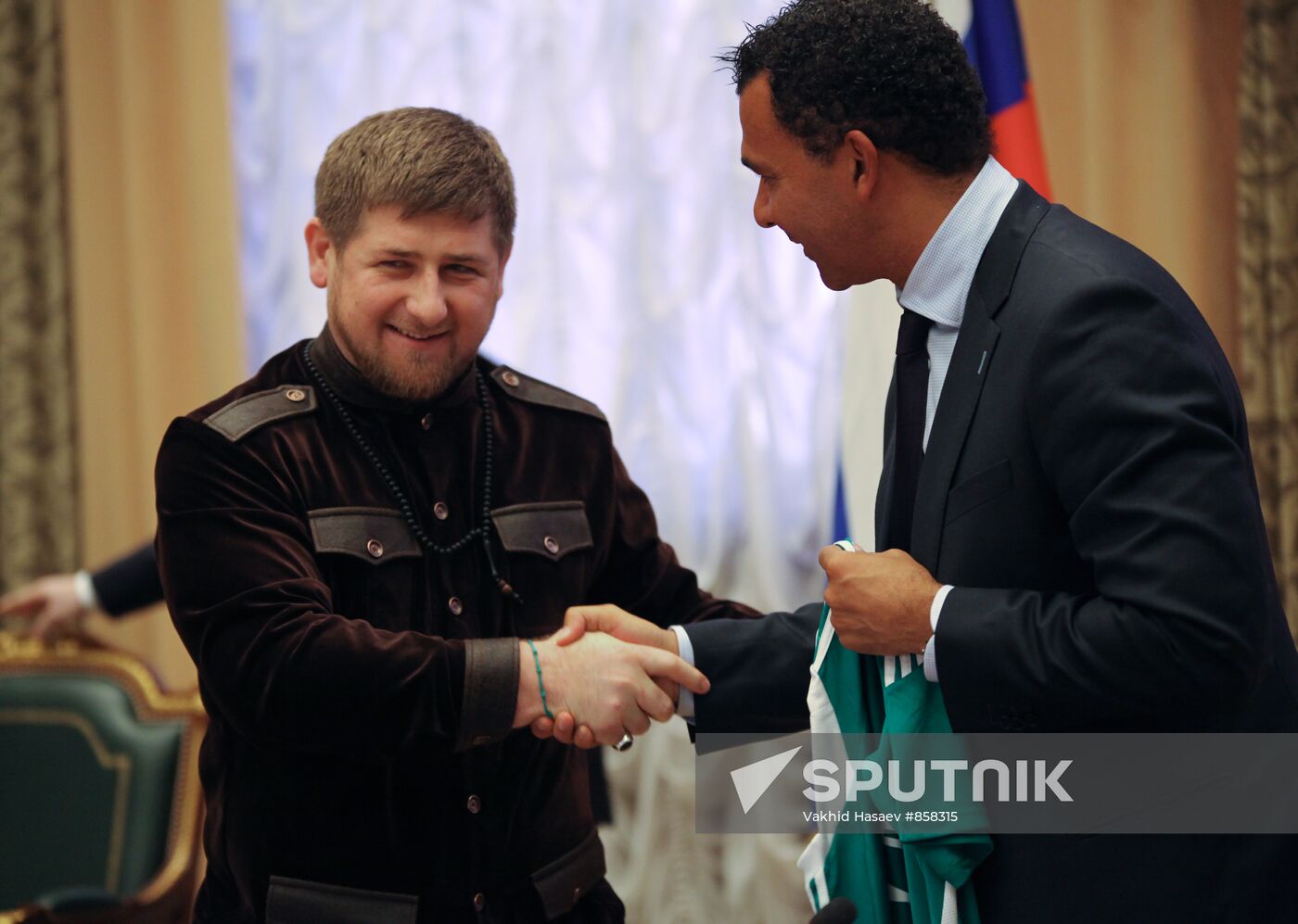 Ramzan Kadyrov meets with Ruud Gullit