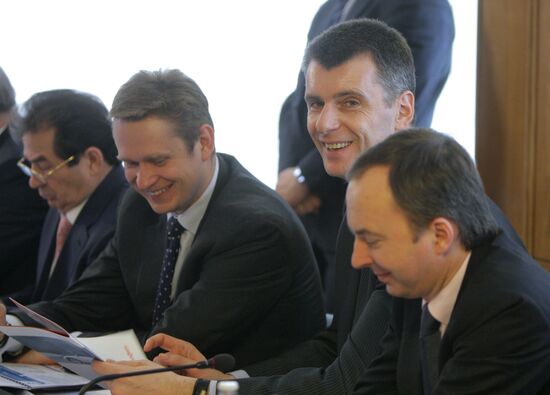 Vladimir Rashevsky, Mikhail Prokhorov and Dmitry Ponomaryov