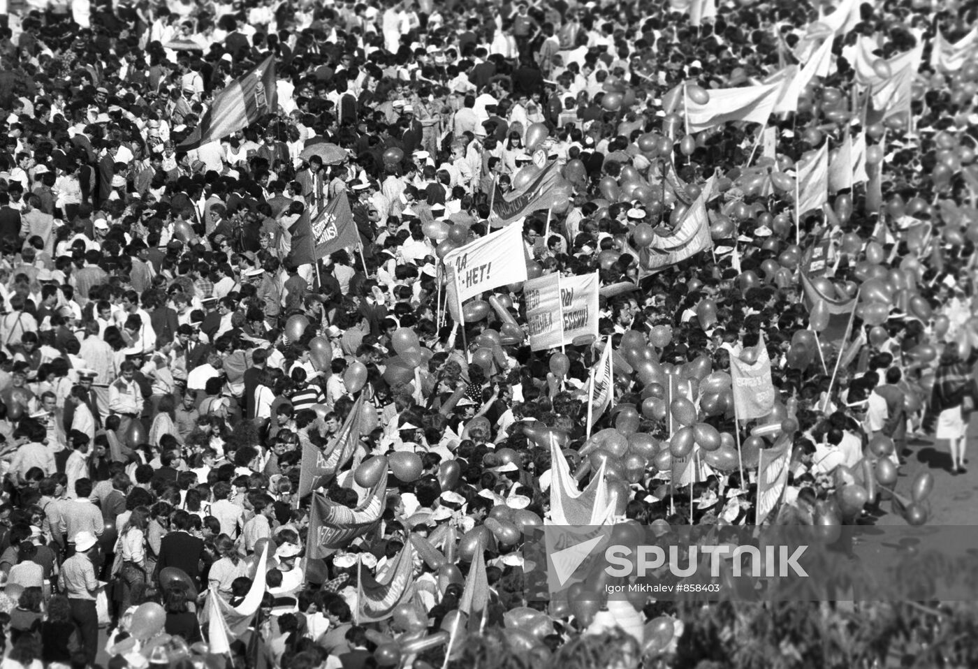 Rally for peace, nuclear war prevention and disarmament