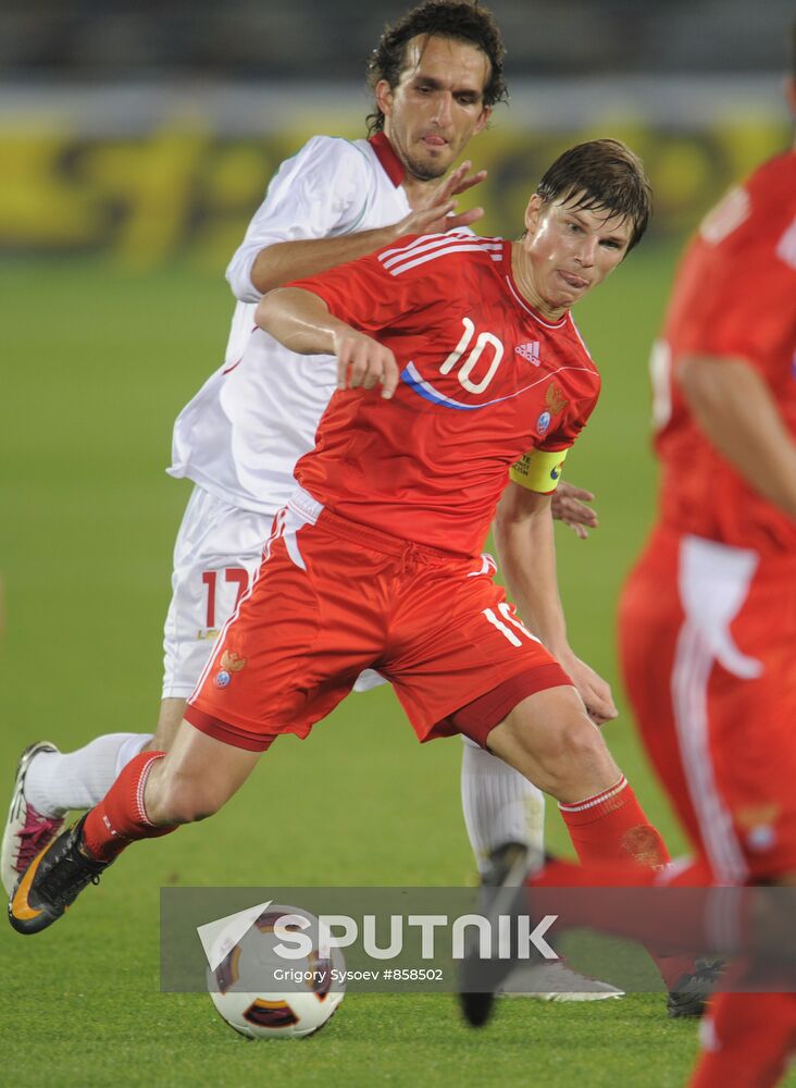Russia, Iran face off in football friendly