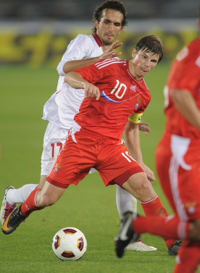 Russia, Iran face off in football friendly