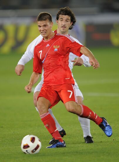 Russia, Iran face off in football friendly