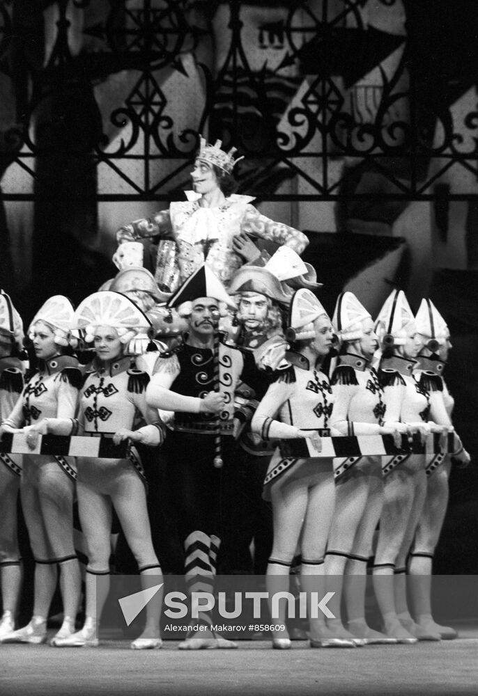 Scene from ballet Adventures of Cipollino
