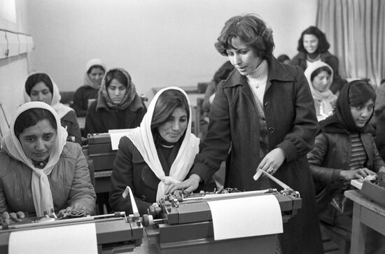 Participants in typewriting course