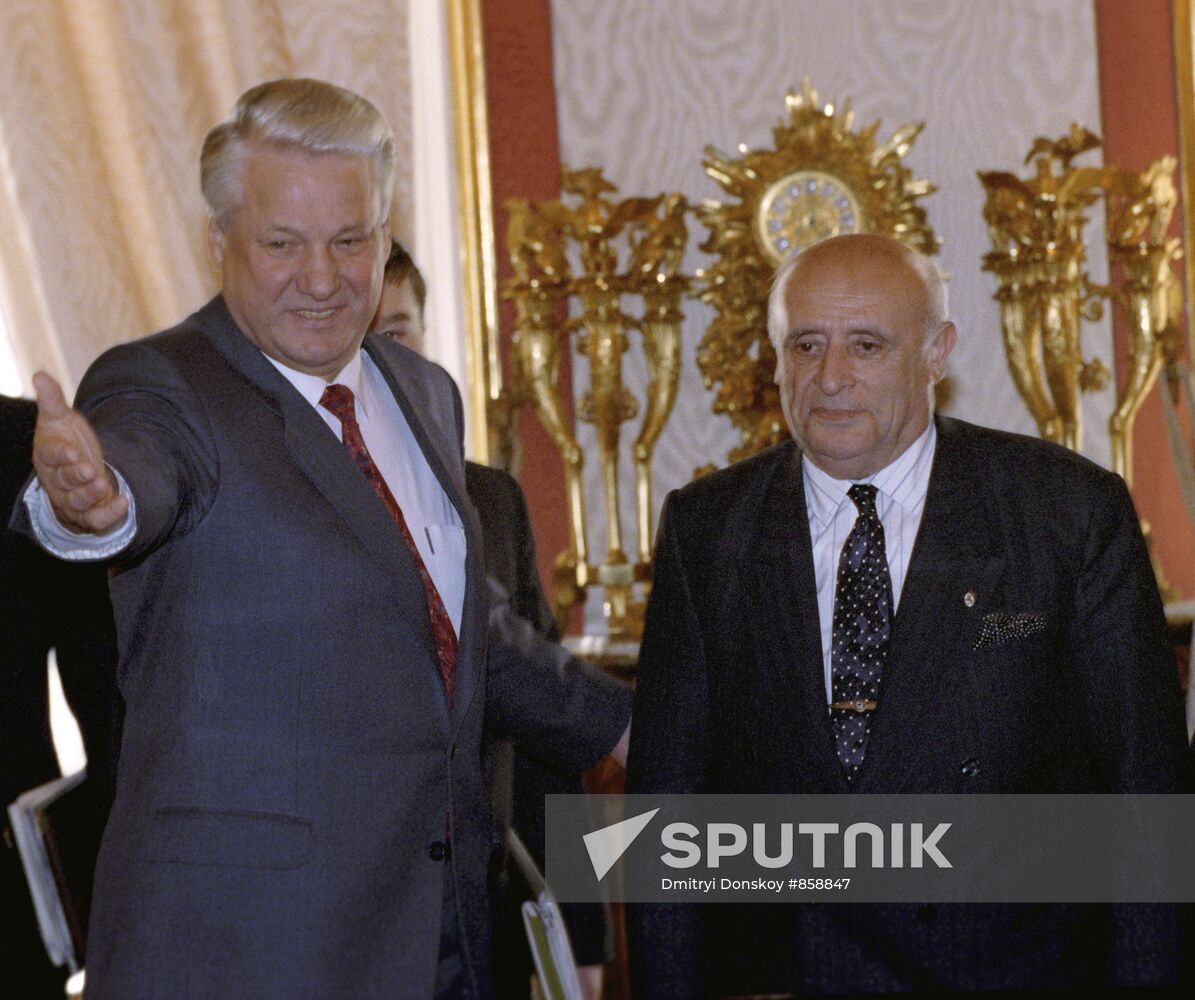 Boris Yeltsin and Süleyman Demirel