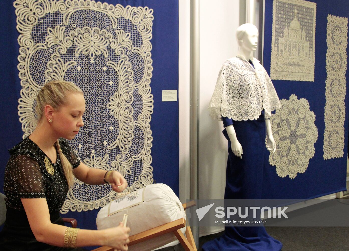 "Vologda Lace Fairy Tale" exhibition opens in Lausanne